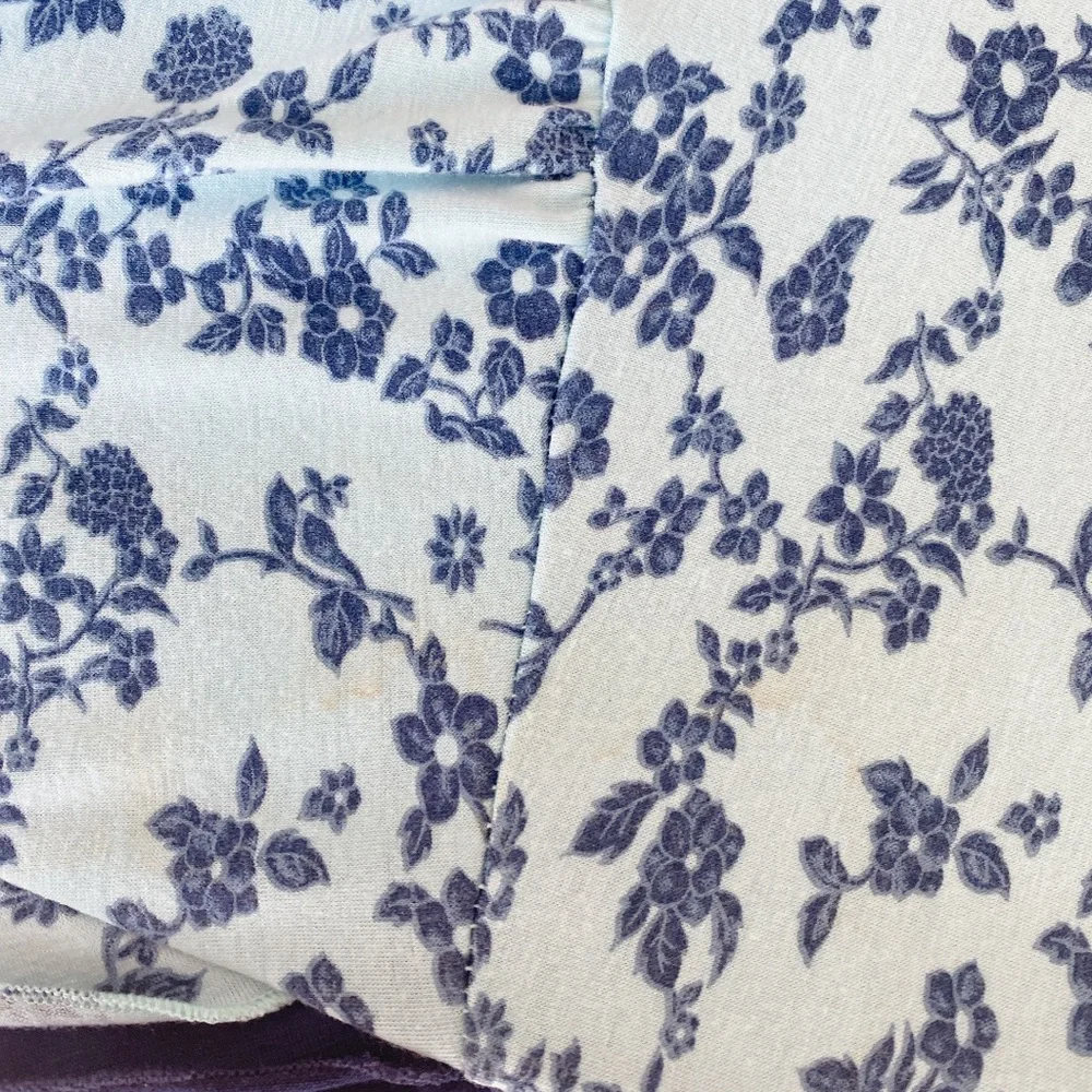 SOLD FLORAL Ruffle Blouse size L - Picture 10 of 16